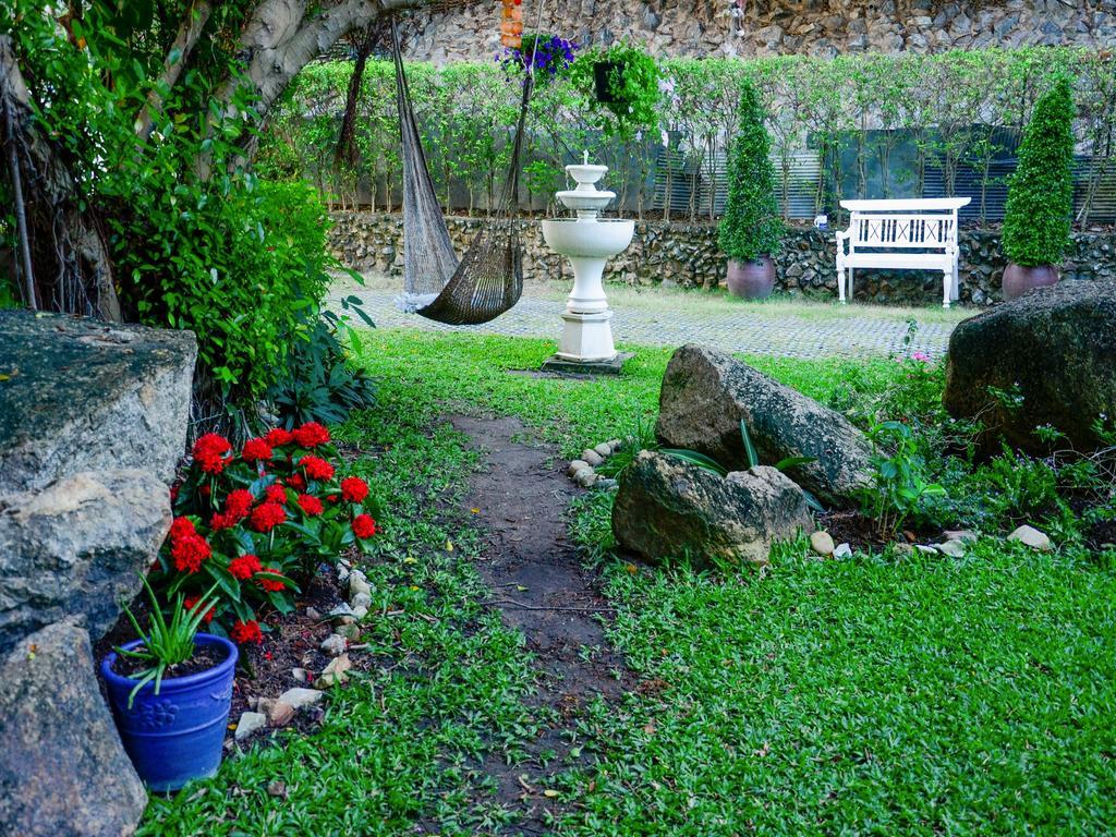 Banyan House Samui Bed And Breakfast (Adults Only) Praia Chaweng Exterior foto